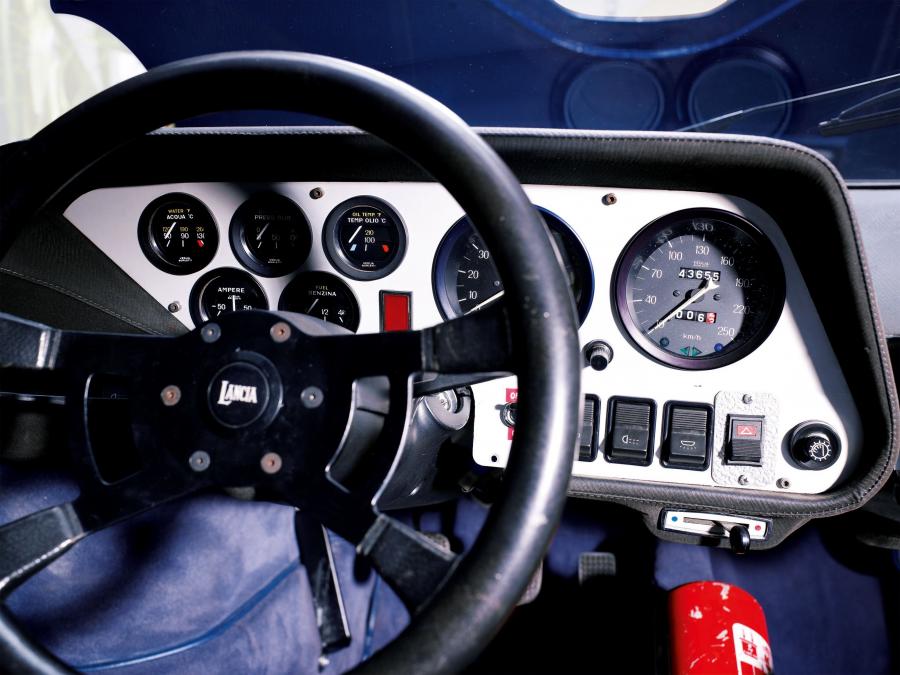  Lancia Stratos Stradale by Carrozzeria Bertone 1976 года  (фото 6 из 14)
